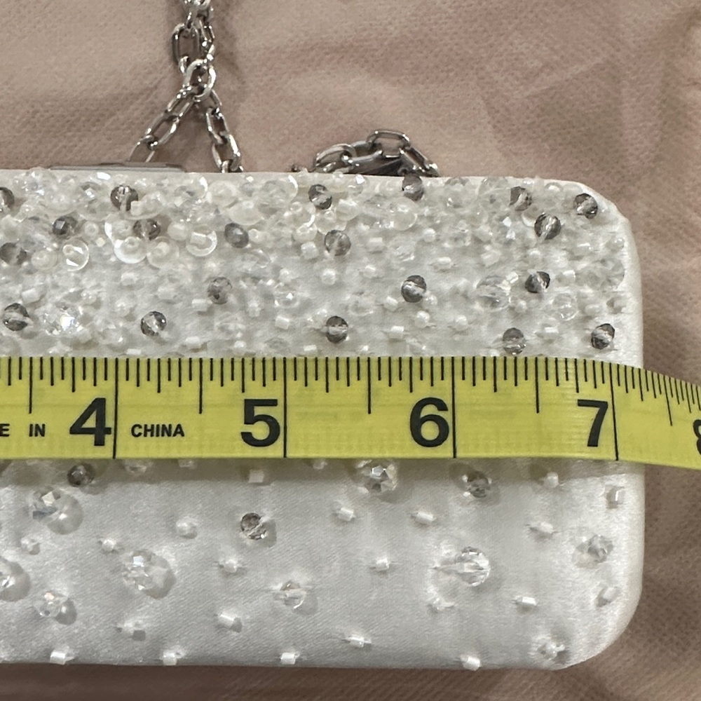Menbur Vintage White Beaded Clutch with Chain Strap - Picture 9 of 13
